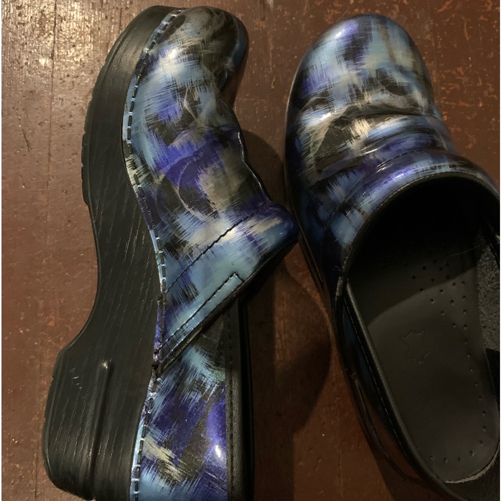 Dansko clogs size 37